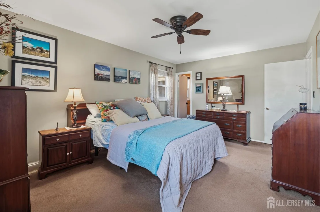 Photo of 27 Summerall Road