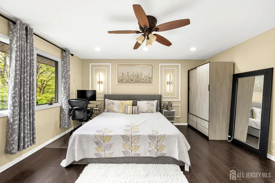 Photo of 45 Ditmars Circle