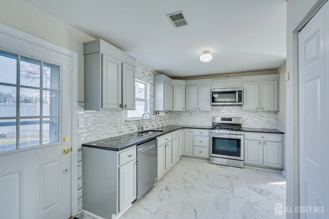 Photo of 17 Idlewild Road