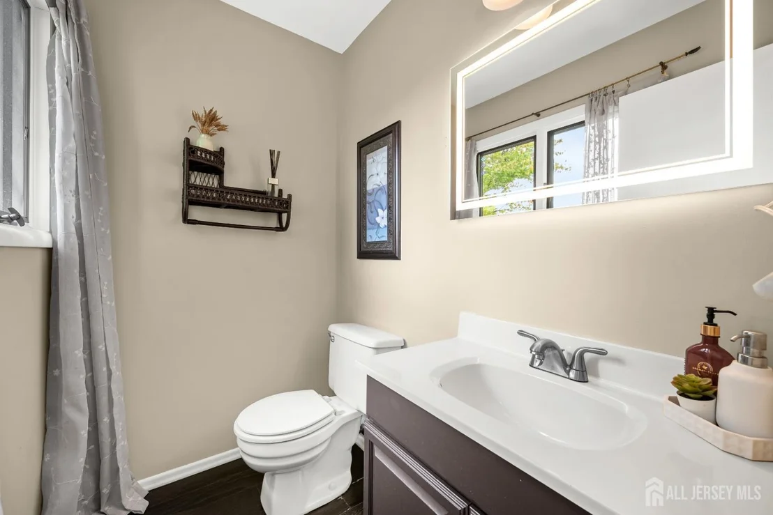 Photo of 45 Ditmars Circle