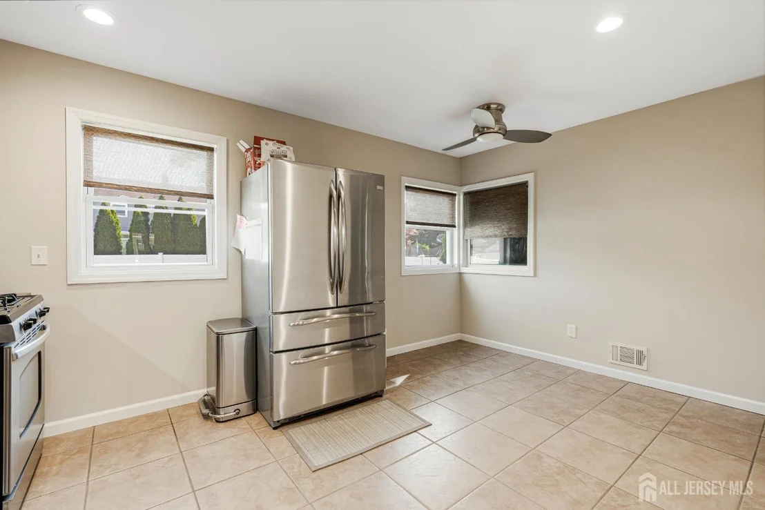 Photo of 420 Decatur Avenue