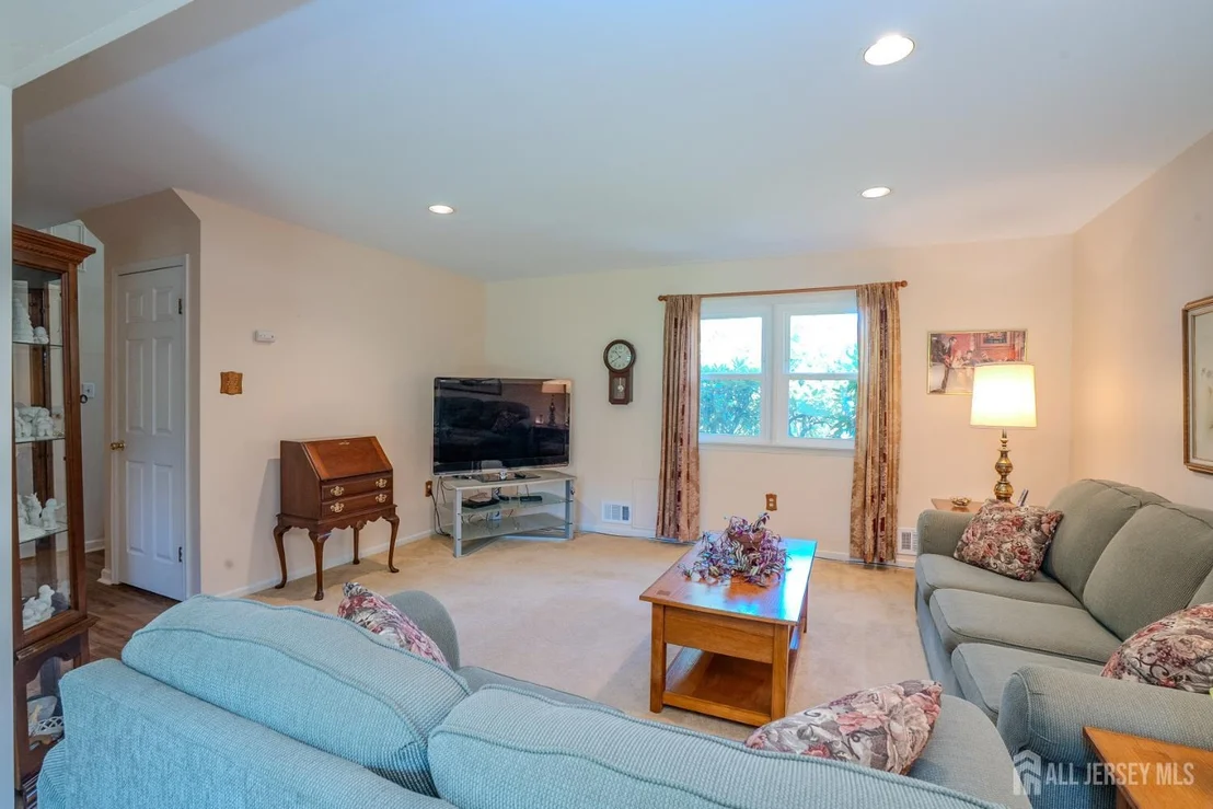 Photo of 31 Pullman Loop