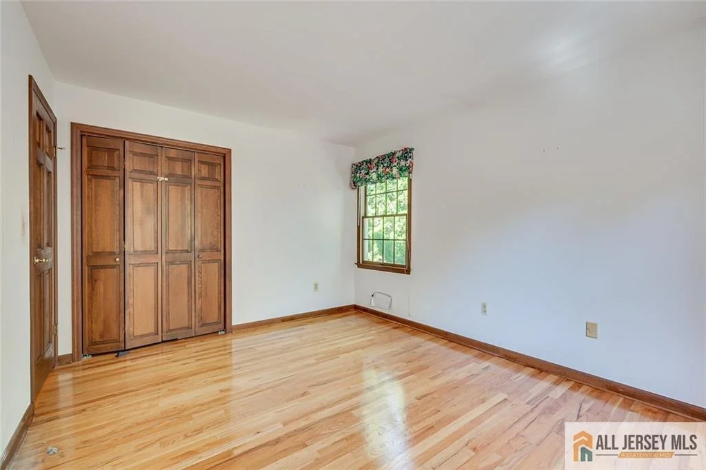 Photo of 194 Plainfield Road