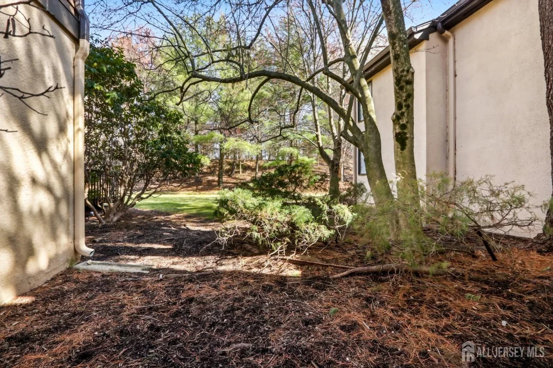 Photo of 627 Sayre Drive