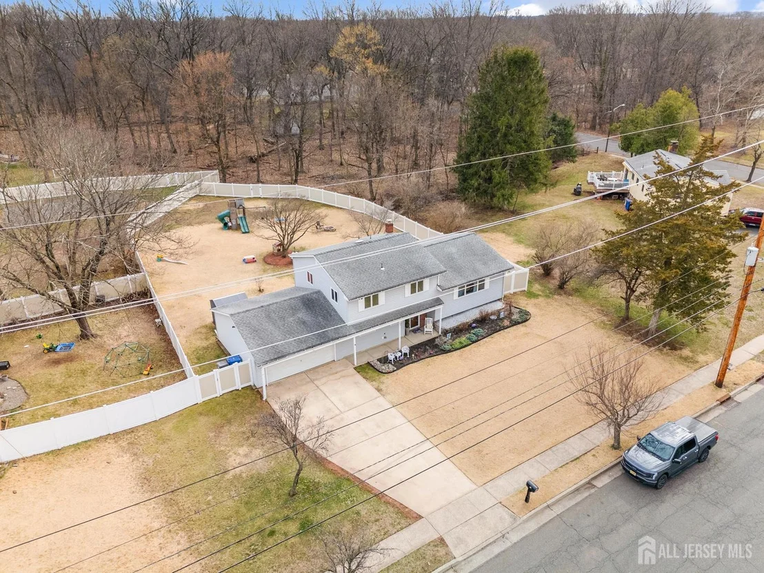Photo of 85 Mitchell Avenue