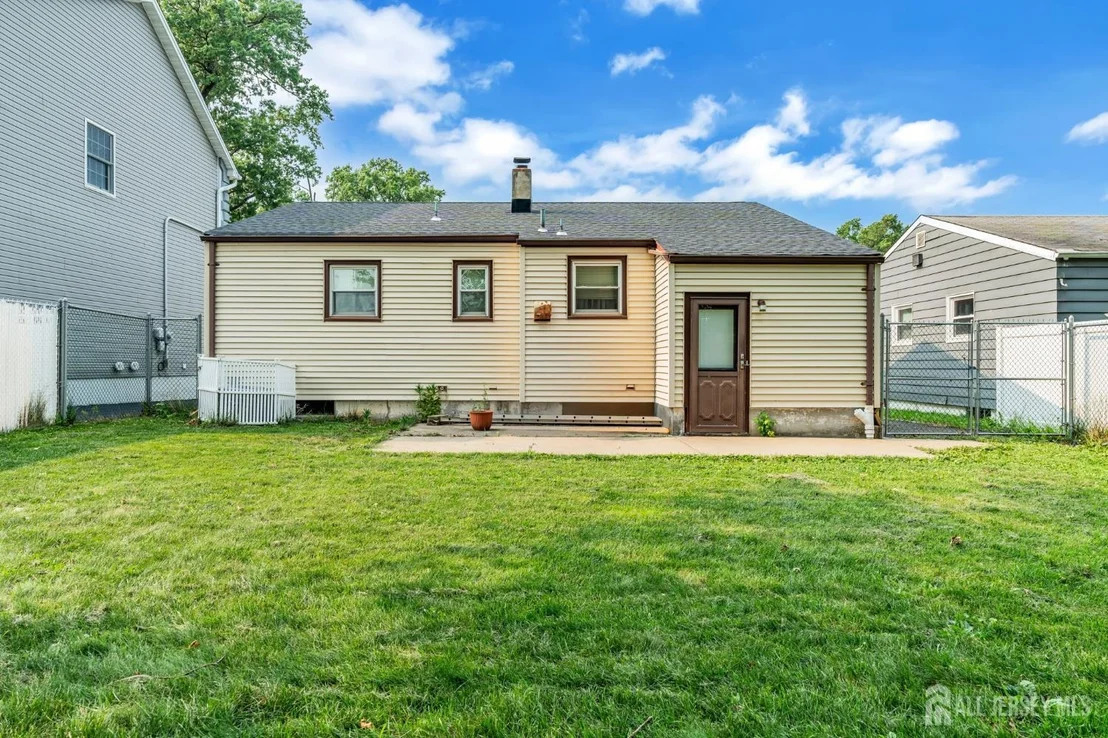 Photo of 231 Temple Way