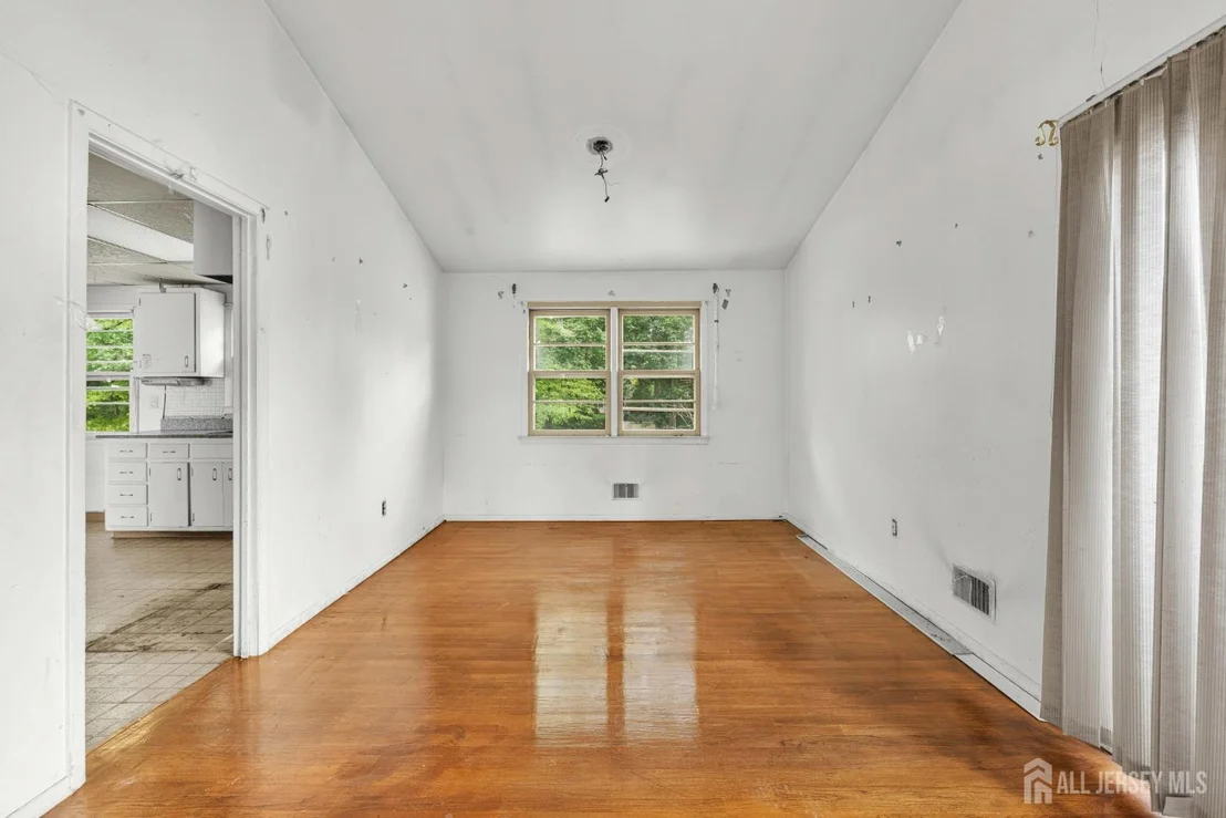 Photo of 454 Plainfield Road