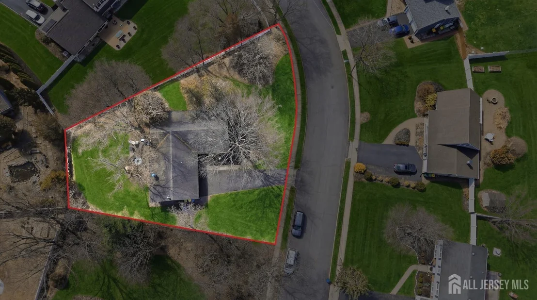 Photo of 27 Summerall Road