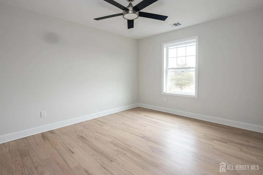Photo of 17 John Street