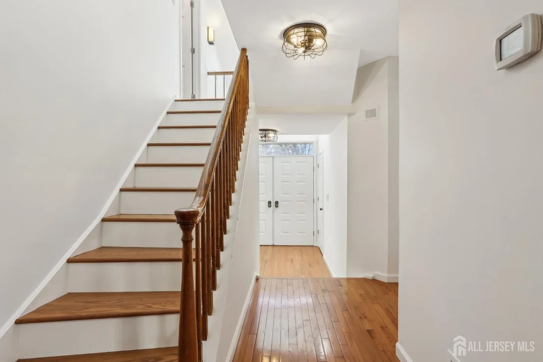 Photo of 627 Sayre Drive