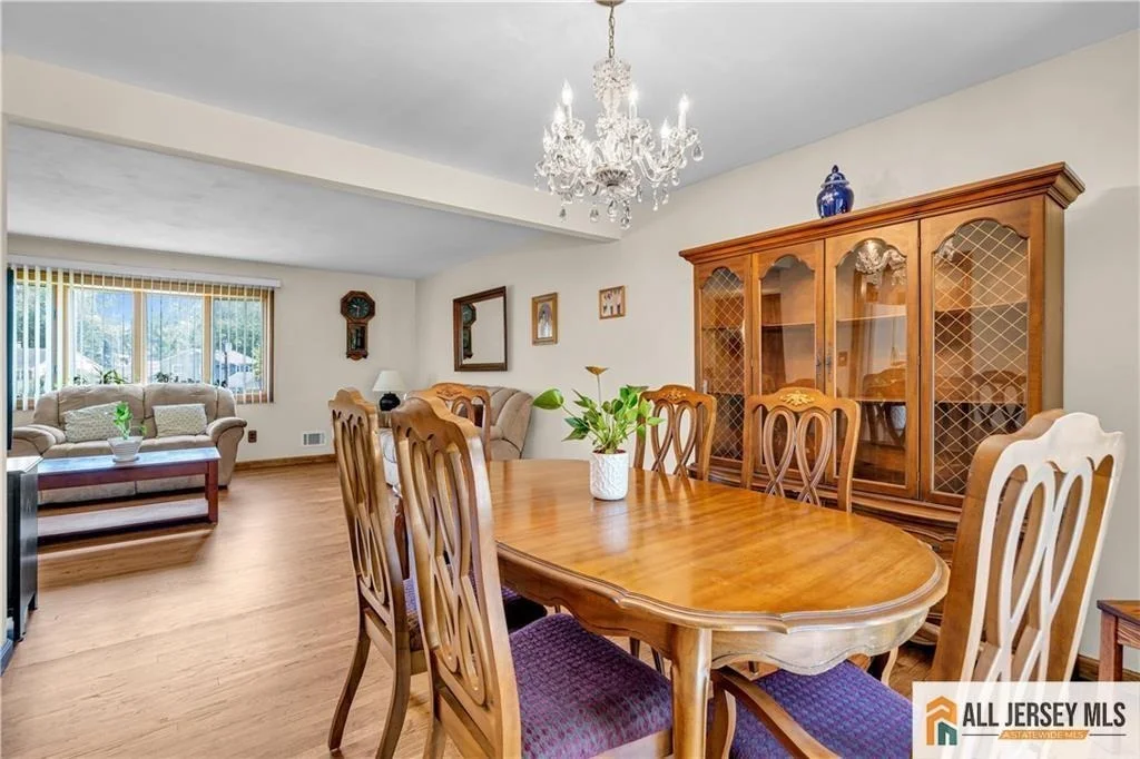 Photo of 8 Whitehall Avenue
