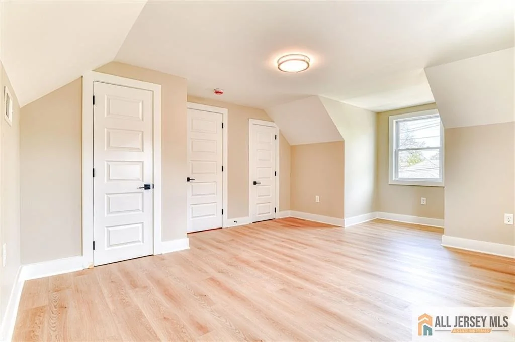 Photo of 32 Campbell Avenue