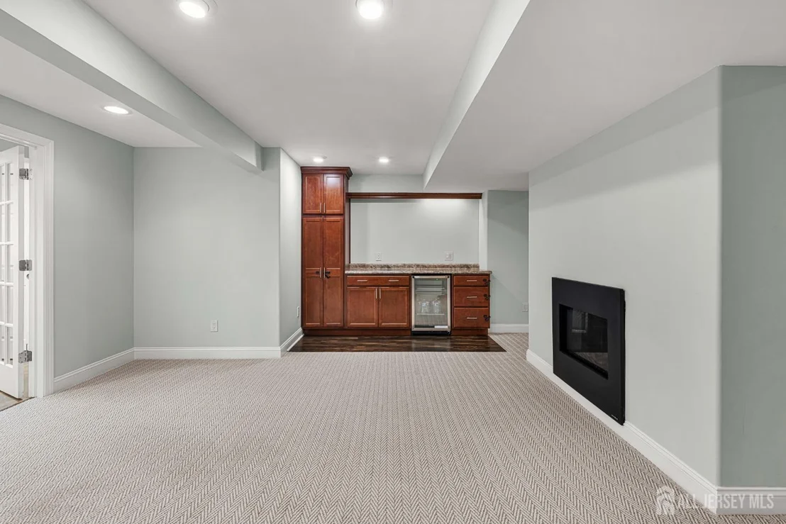 Photo of 1 Eagle Court