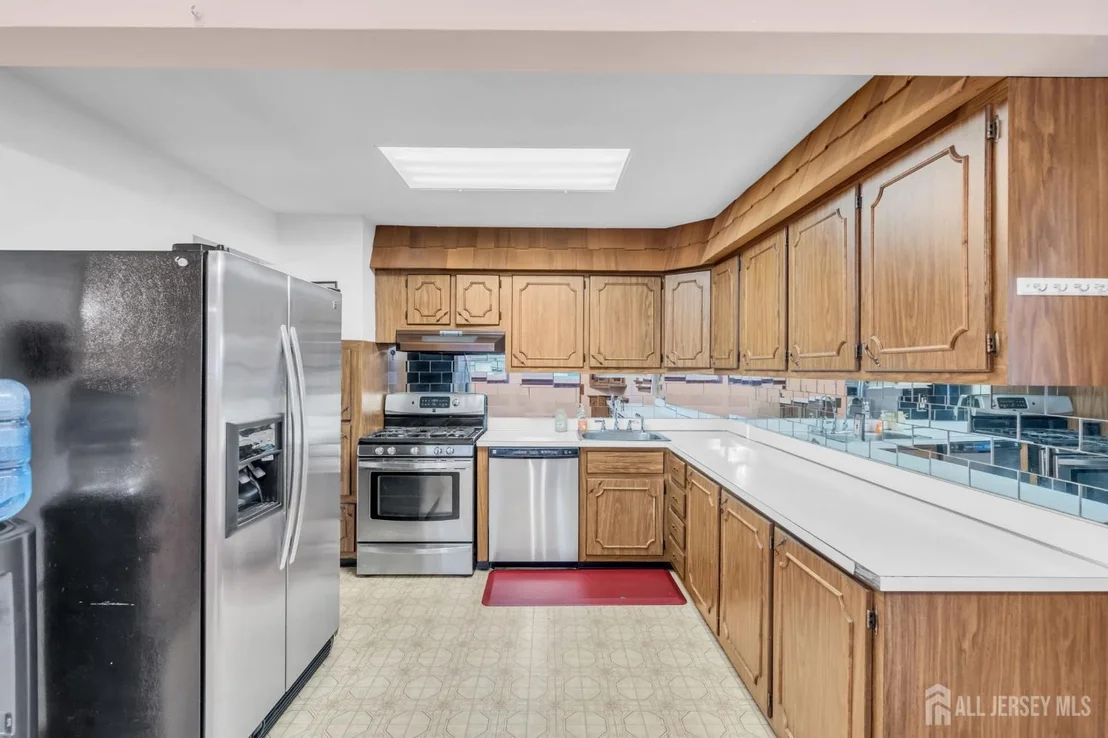 Photo of 140 Camelot Drive