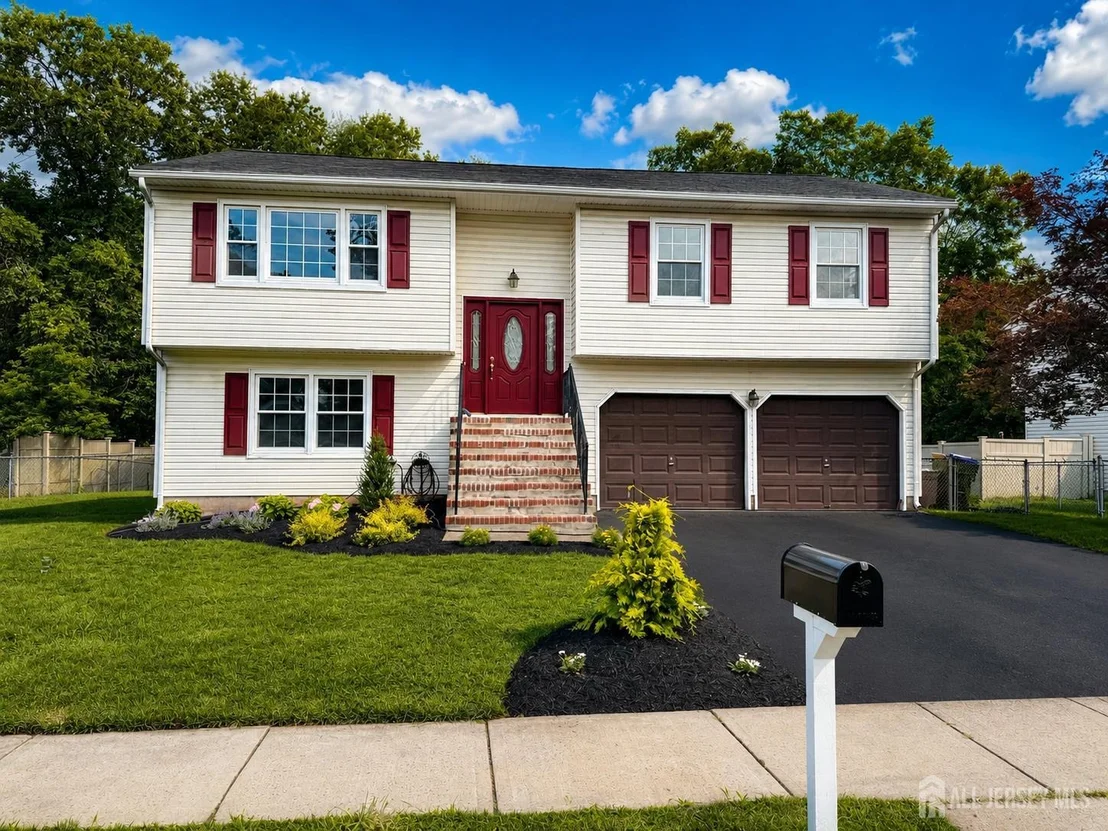 Photo of 13 Traci Lane