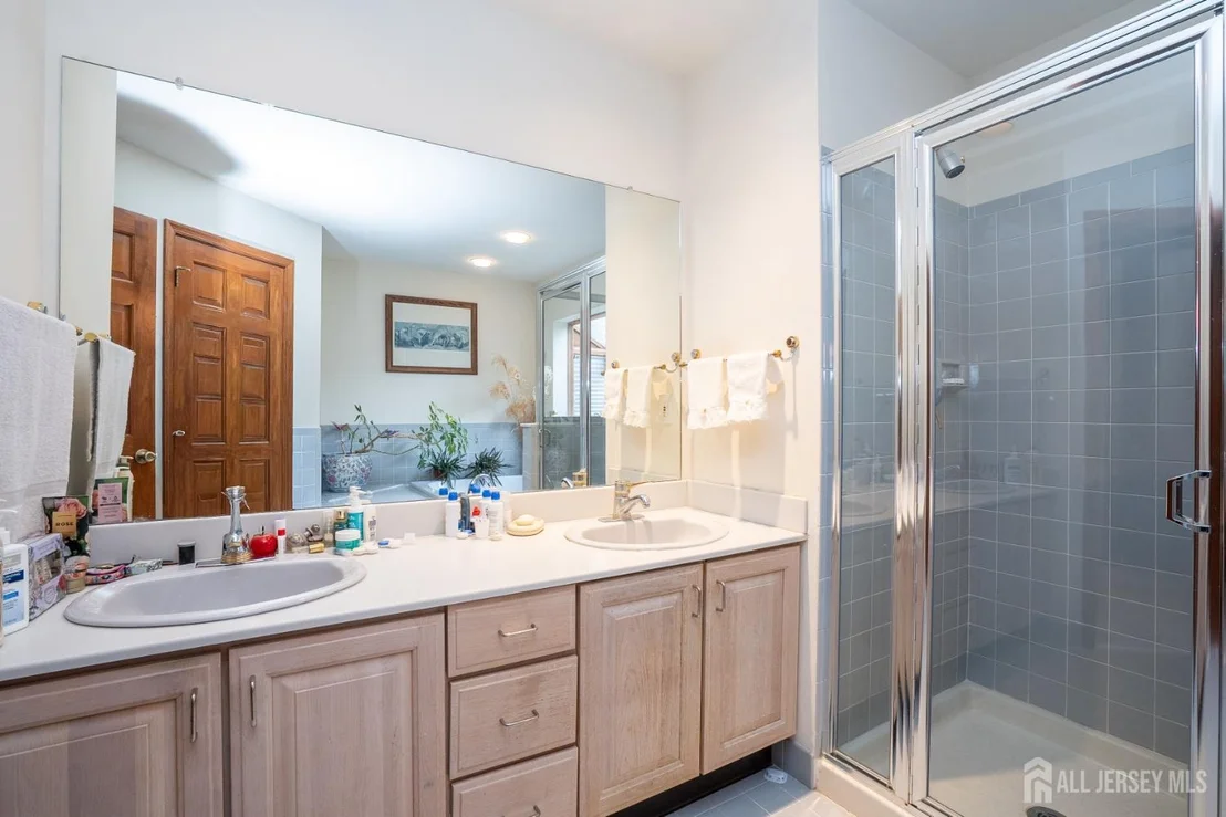 Photo of 20 Sapphire Drive