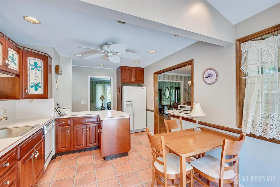 Photo of 560 Wakefield Drive