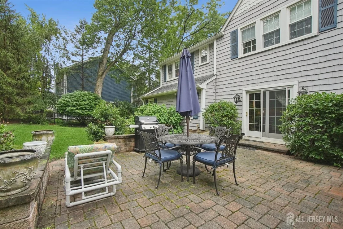 Photo of 12 Edgewood Road