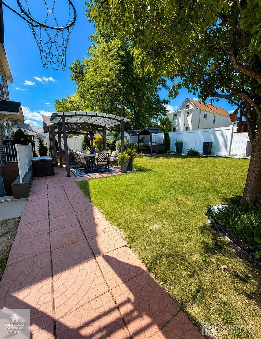 Photo of 402 Thomas Street
