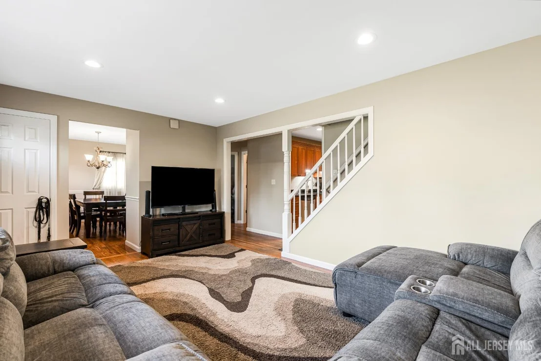 Photo of 420 Decatur Avenue