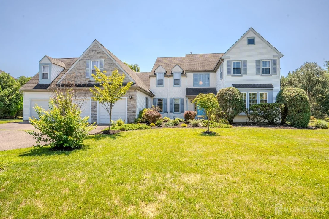 Photo of 37 Kinglet Drive