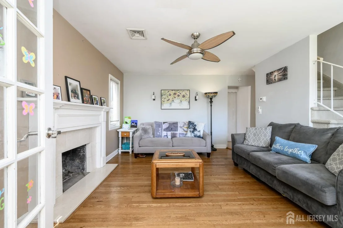Photo of 49 Colonial Drive