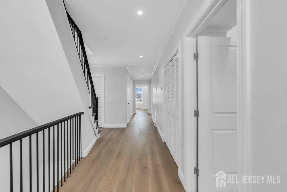 Photo of 141 Vanard Drive