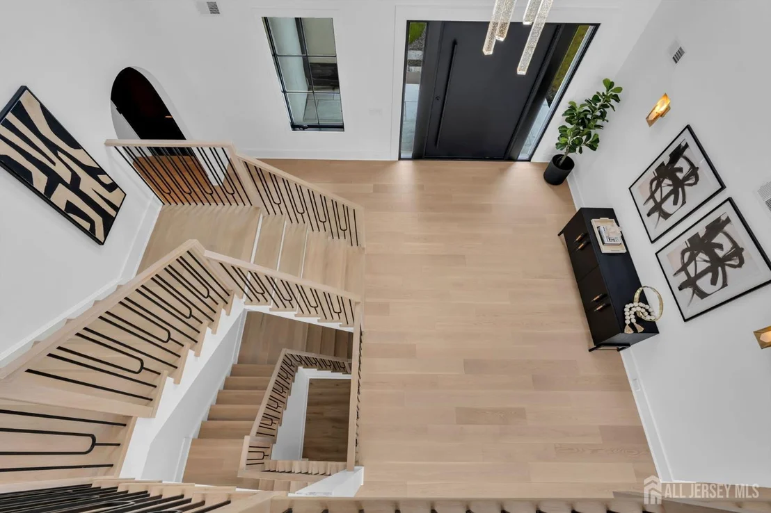 Photo of 2130 Shadow Lane