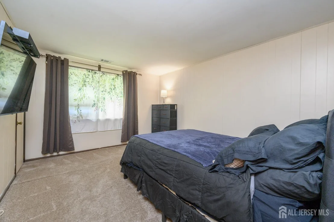 Photo of 839 Bowman Road