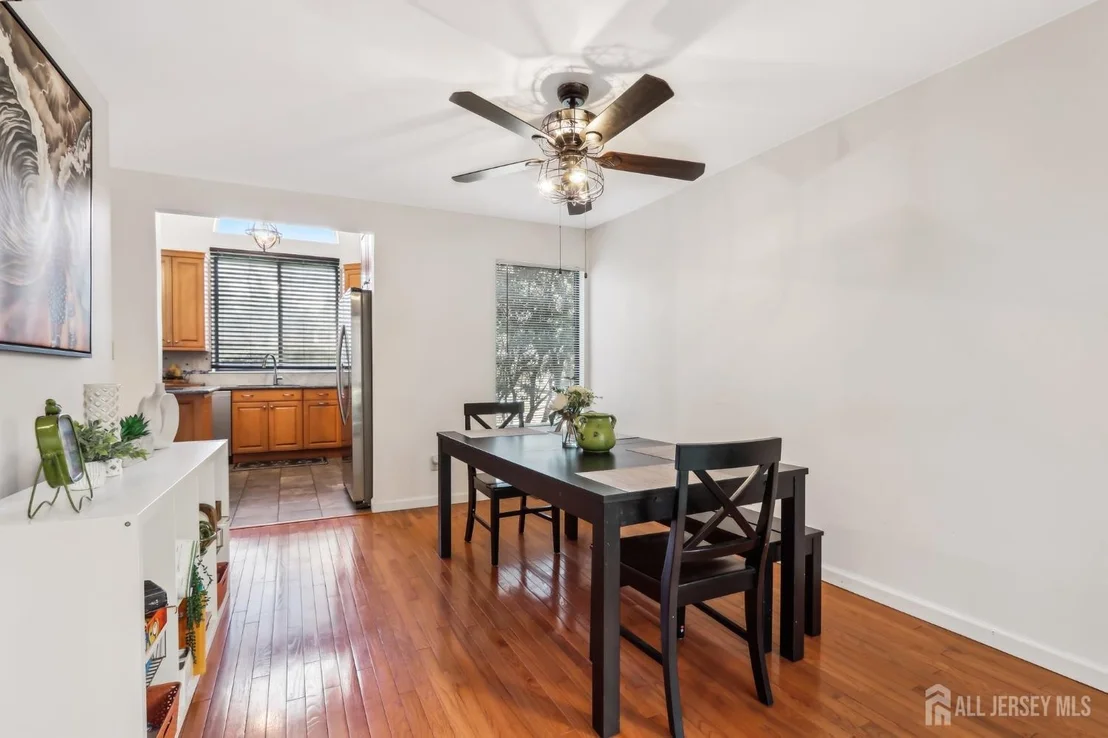 Photo of 627 Sayre Drive