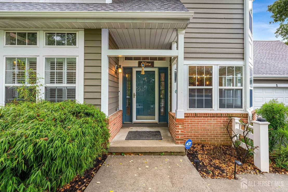 Photo of 1 Eagle Court