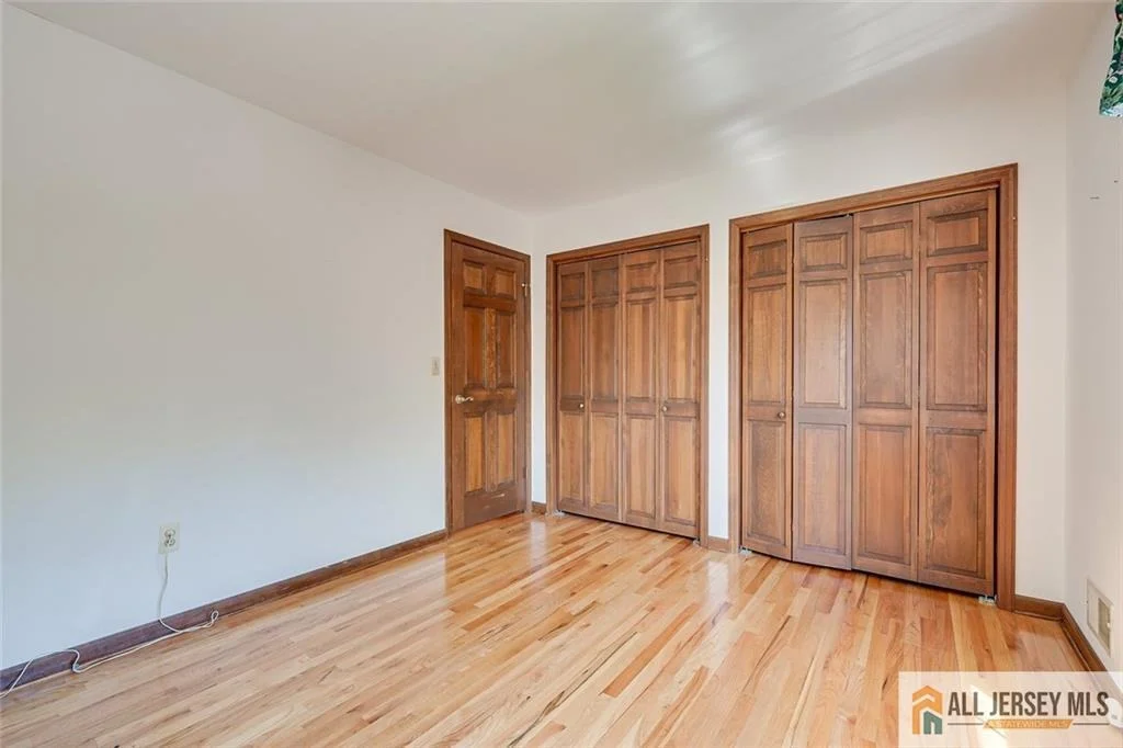 Photo of 194 Plainfield Road