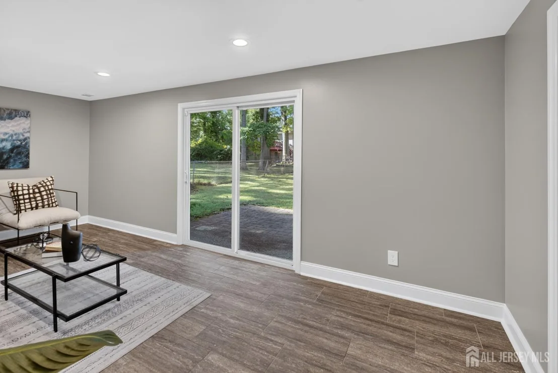 Photo of 247 Farragut Road