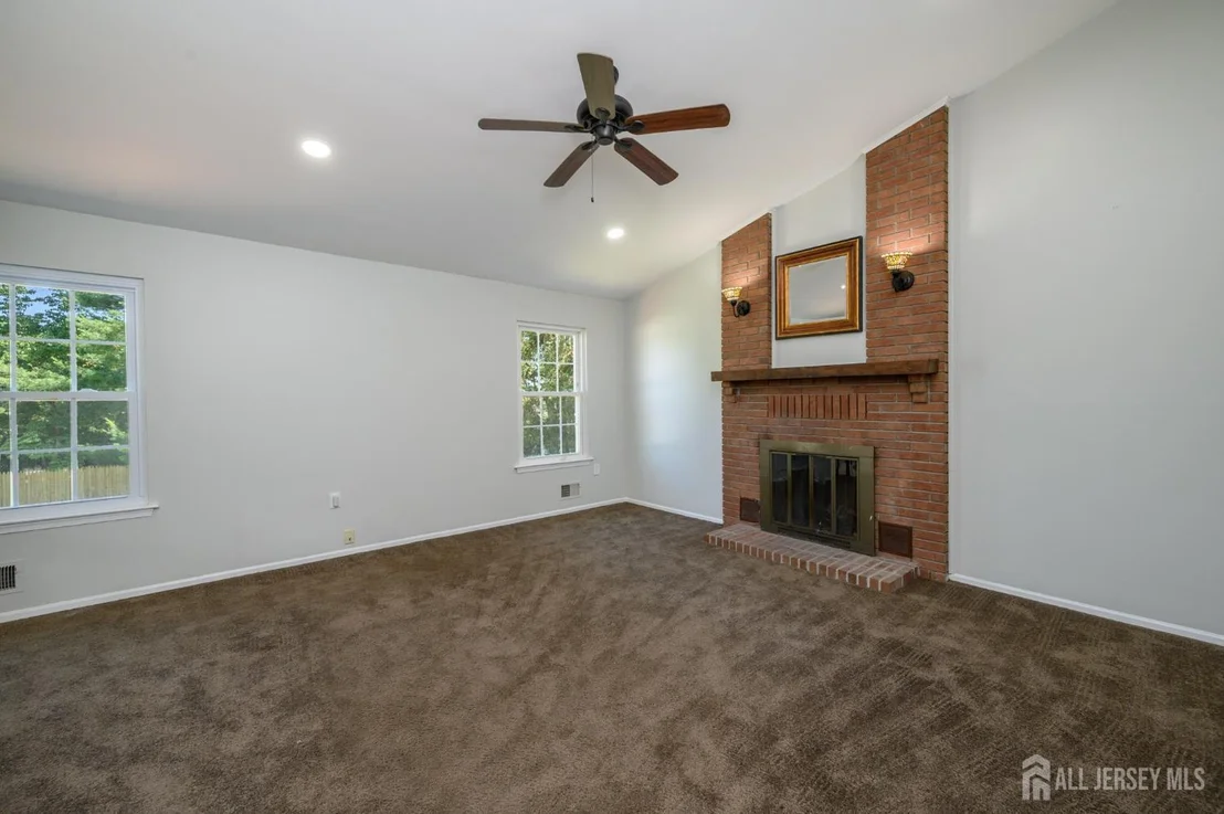 Photo of 133 Hickory Road