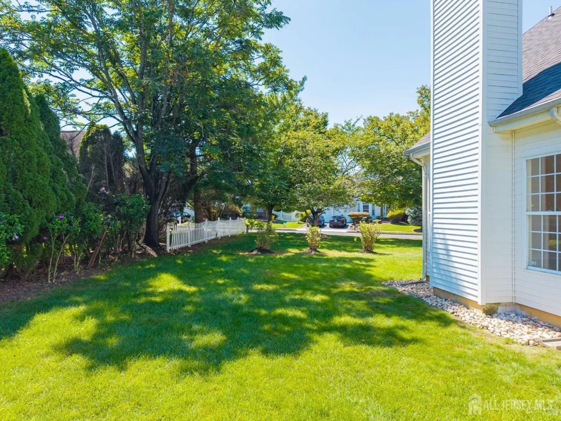Photo of 4 Sequoia Drive