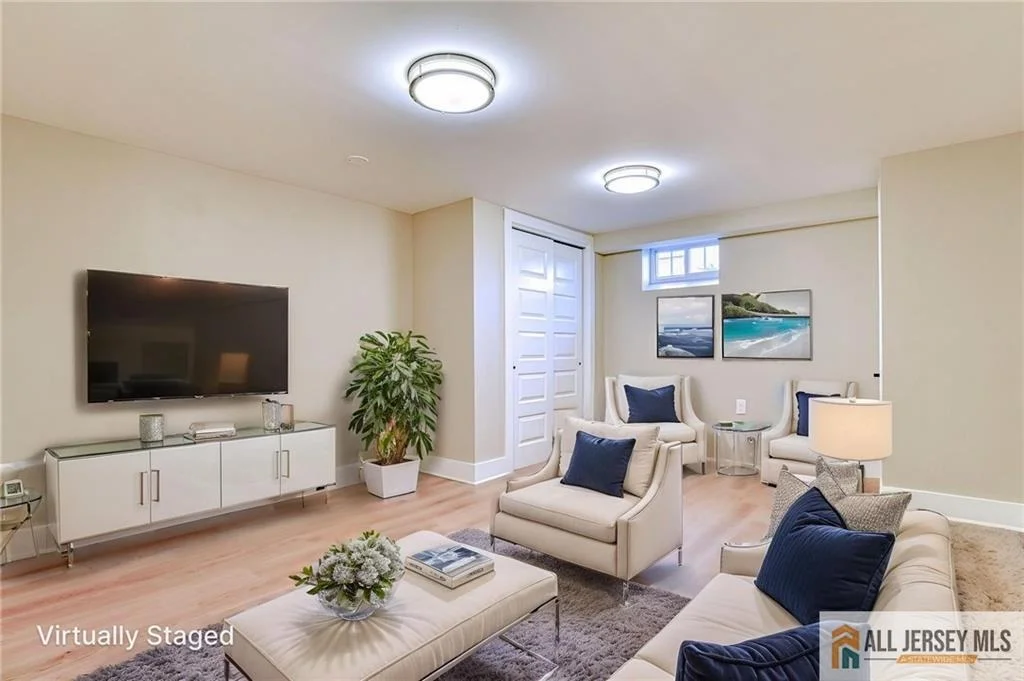 Photo of 32 Campbell Avenue