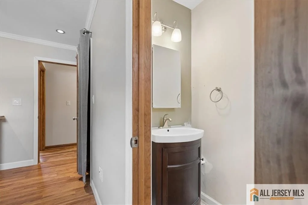 Photo of 9 Bucknell Road