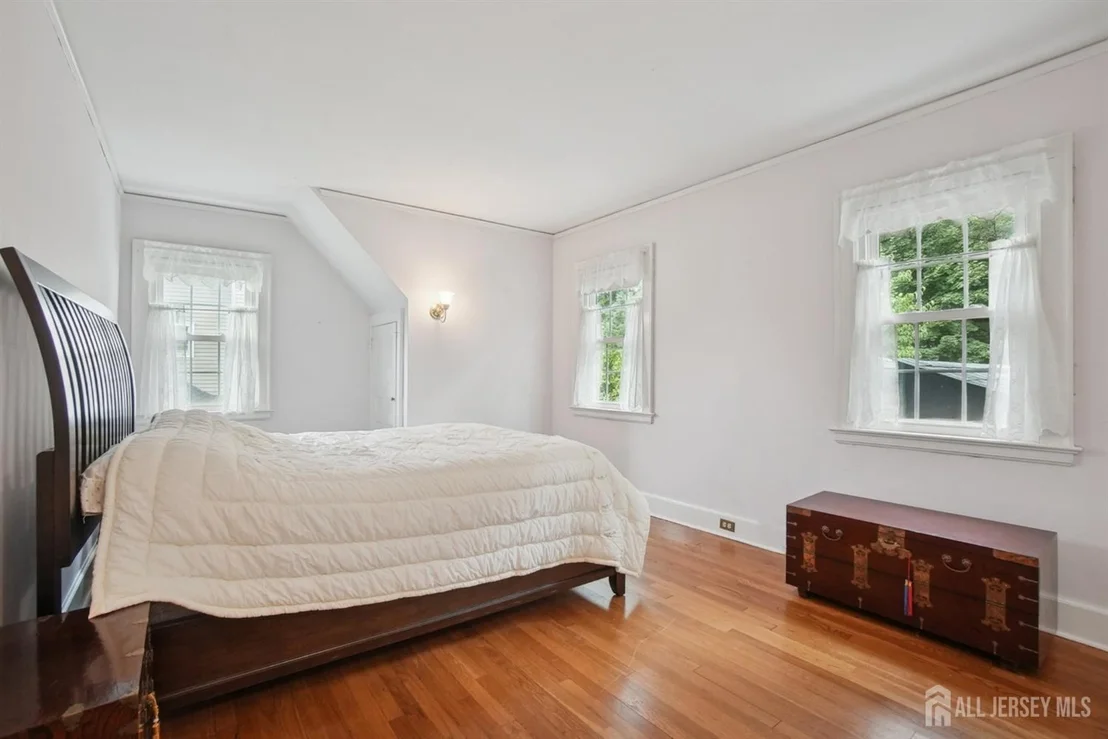 Photo of 12 Edgewood Road