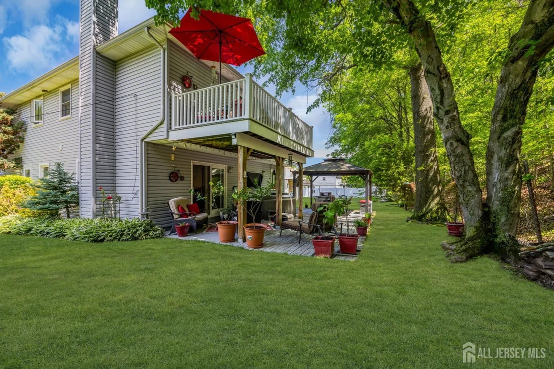 Photo of 7 S Brook Drive