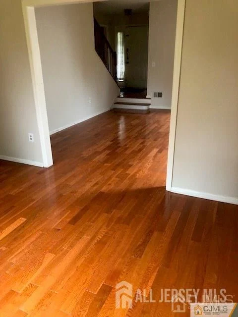 Photo of 574 Buckingham Drive