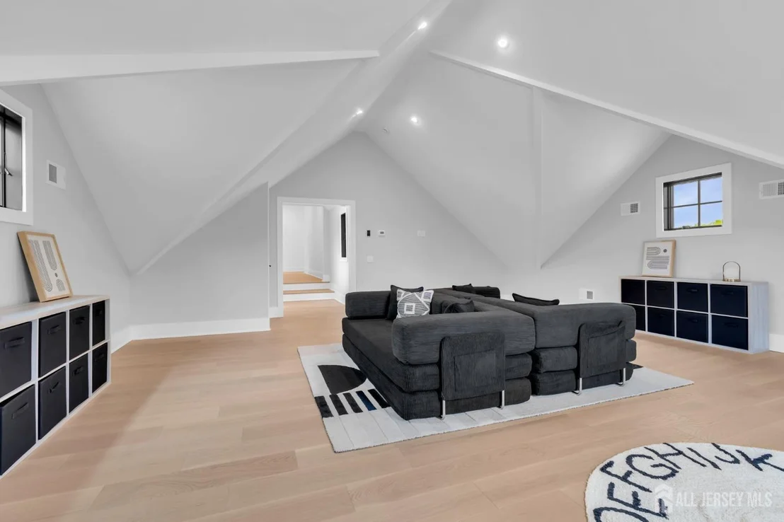 Photo of 2130 Shadow Lane
