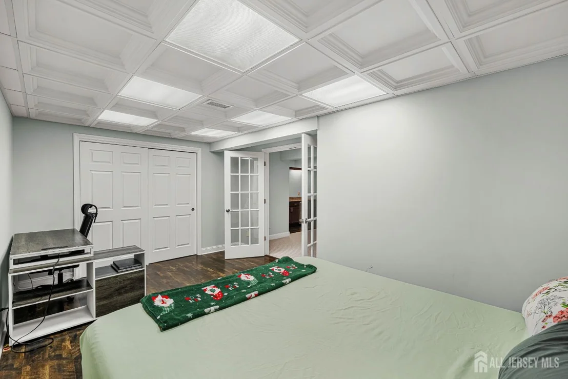 Photo of 1 Eagle Court