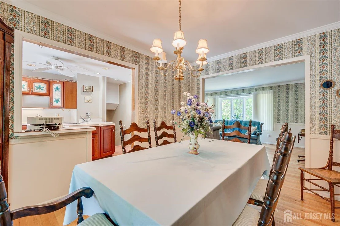 Photo of 560 Wakefield Drive
