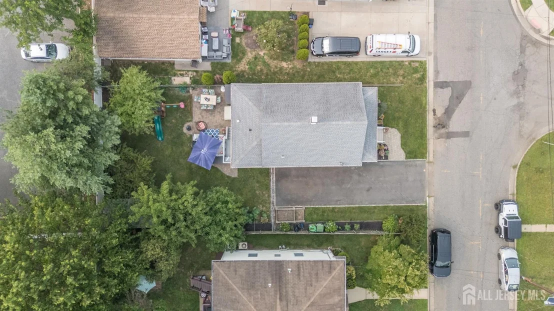Photo of 32 Loring Avenue