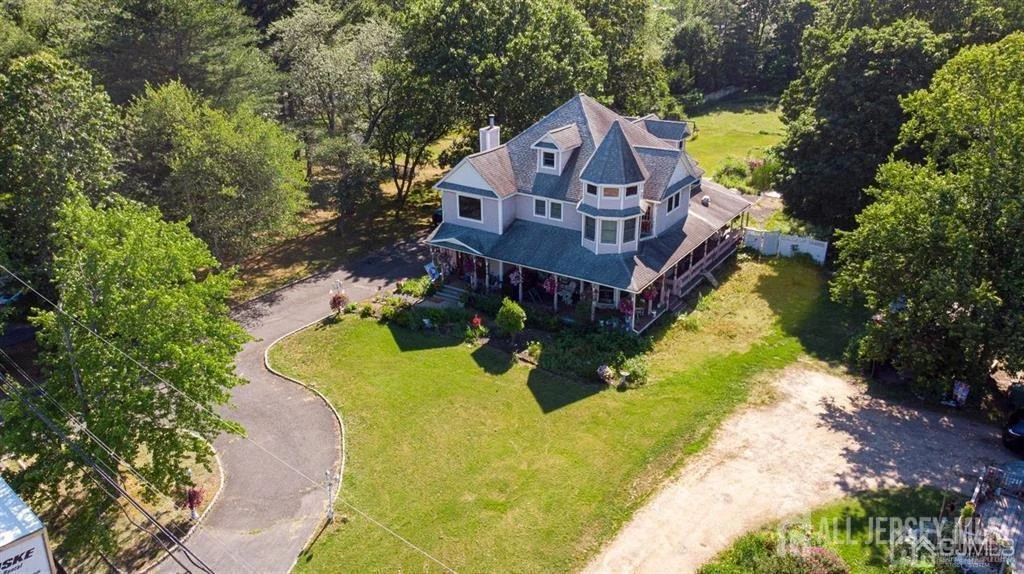 Photo of 219 Johnson Lane