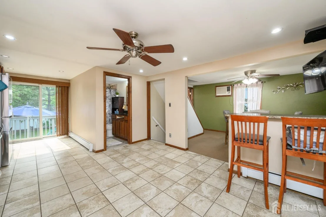 Photo of 32 Loring Avenue