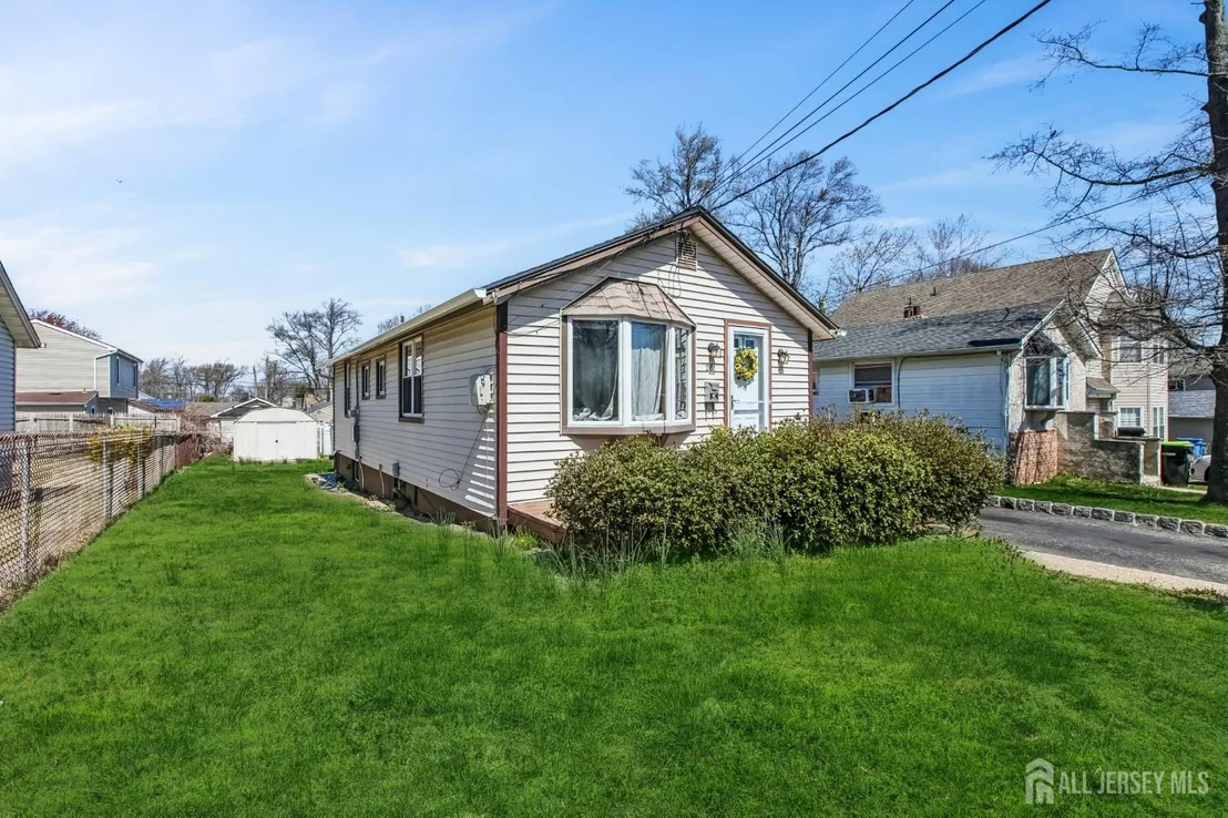 Photo of 26 Hilltop Boulevard