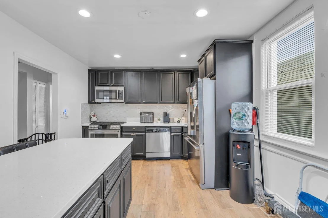 Photo of 282 Alpine Street