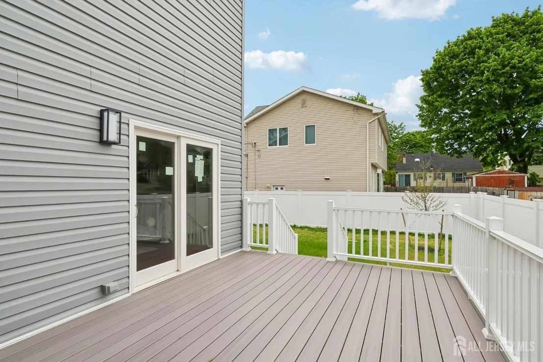 Photo of 239 Suttons Lane