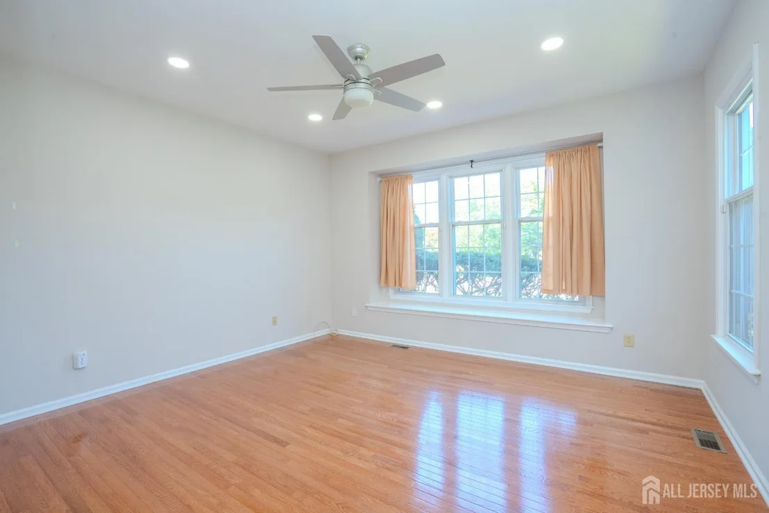 Photo of 37 Kinglet Drive